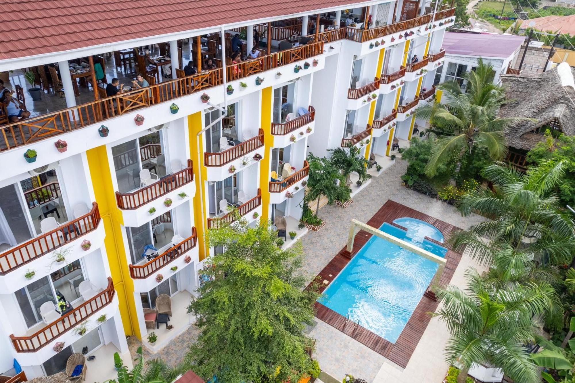 Canary Nungwi Hotel & Spa Exterior photo
