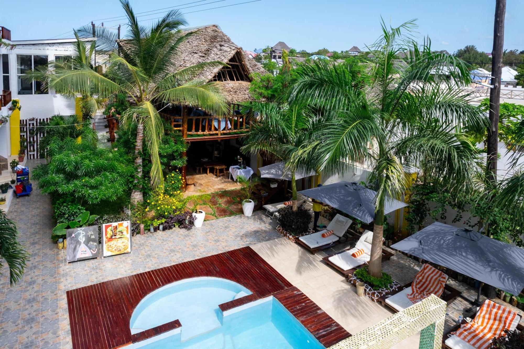 Canary Nungwi Hotel & Spa Exterior photo