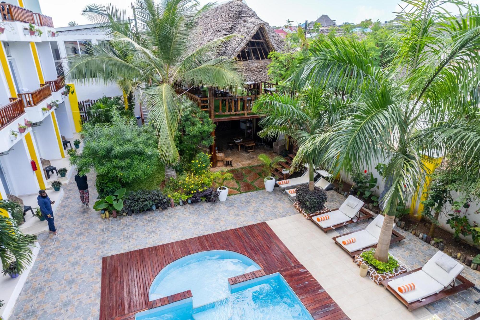 Canary Nungwi Hotel & Spa Exterior photo