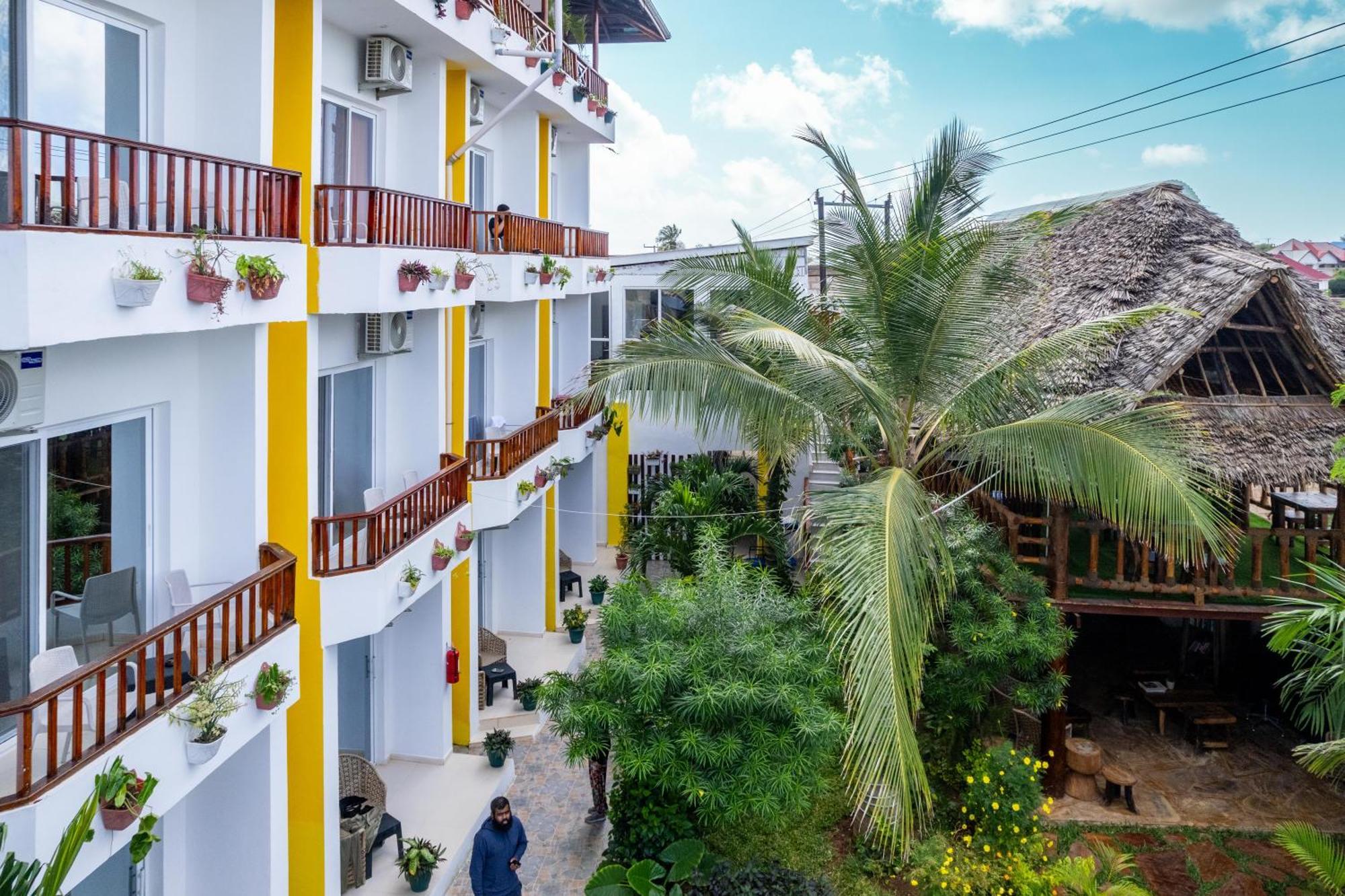 Canary Nungwi Hotel & Spa Exterior photo