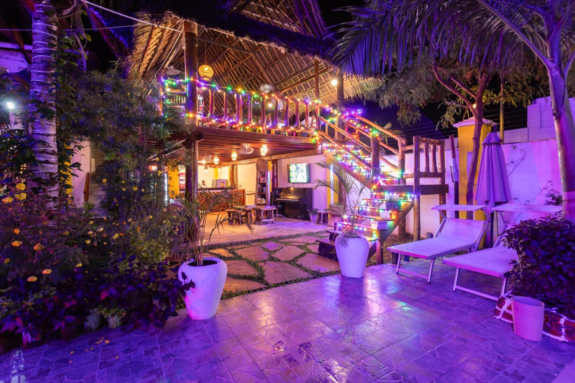Canary Nungwi Hotel & Spa Exterior photo